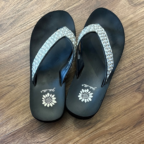 Yellow Box Black Sandals with Rhinestones - Picture 4 of 4